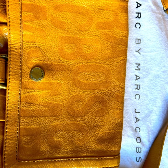 MARC BY MARC JACOBS leather bag - Picture 3 of 12